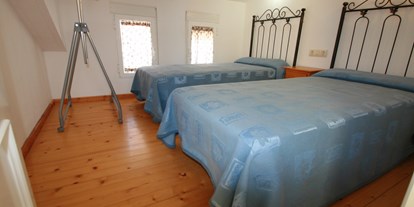 Rollstuhlgerechte Unterkunft - Spanien - OG 2. Schlafzimmer mit 2 Einzelbetten - Residencial Thomas A1-A4