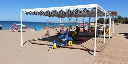 Rollstuhlgerechte Unterkunft - Spanien - Beschatteter Strand für Behinderte, nur 4 km Entfernung - Residencial Thomas A1-A4