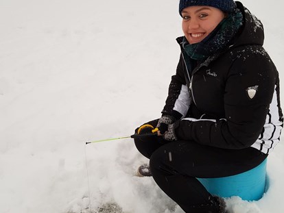 Rollstuhlgerechte Unterkunft - Unterkunftsart: Ferienwohnung - Tryb your hand at Ice Fishing. - The Friendly Moose Lapland