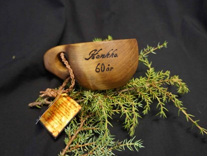 Rollstuhlgerechte Unterkunft - Unterkunftsart: Ferienwohnung - Traditional wooden-cup engraving is available as an extra option - The Friendly Moose Lapland