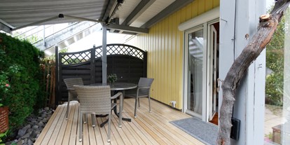 Rollstuhlgerechte Unterkunft - Region Schwaben - Terrasse vom Wohnzimmer ebenerdig erreichbar  - Ferienwohnung Sandra 