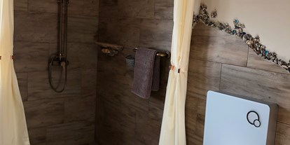 Rollstuhlgerechte Unterkunft - Ostsee - bodengleiche Dusche
WC (Haltebügel noch nicht abgebildet) - Country holiday 